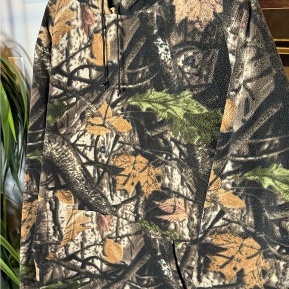 Vintage Realtree Camo Fleece Hoodie - Picture 3 of 6